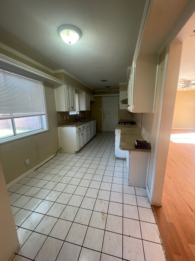 Photo - Spacious Northwest Single-Family Home for Rent