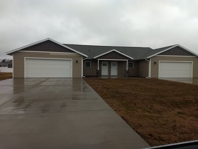 Building Photo - 3130/3132 Barrington Place Unit 3132 Barrington Place