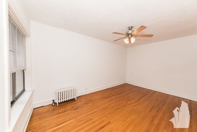Photo - 629 W Cornelia Ave Unit 3S
