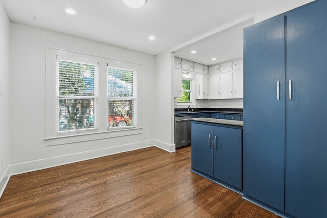 Photo - 804 Rutherford Pl