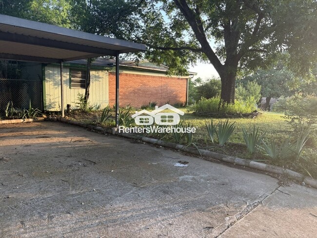 Photo - 1501 Briarwood Blvd