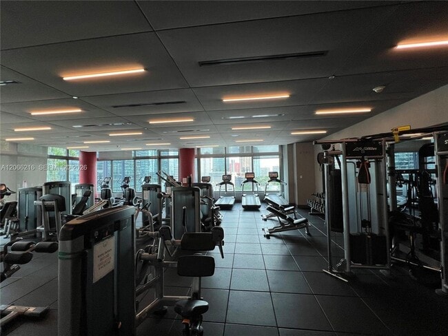 Photo - 1080 Brickell Ave Unidad 2805