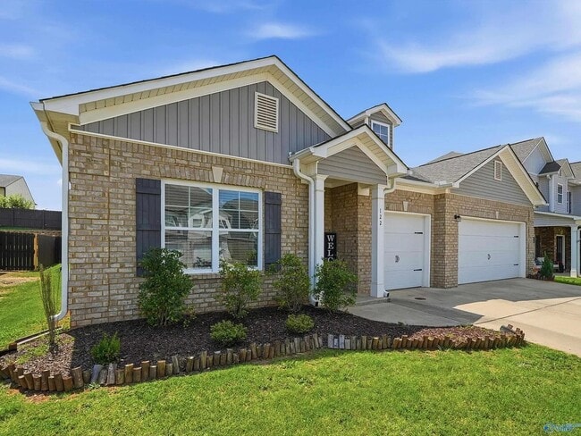 Photo - 122 Hutchinson Rd