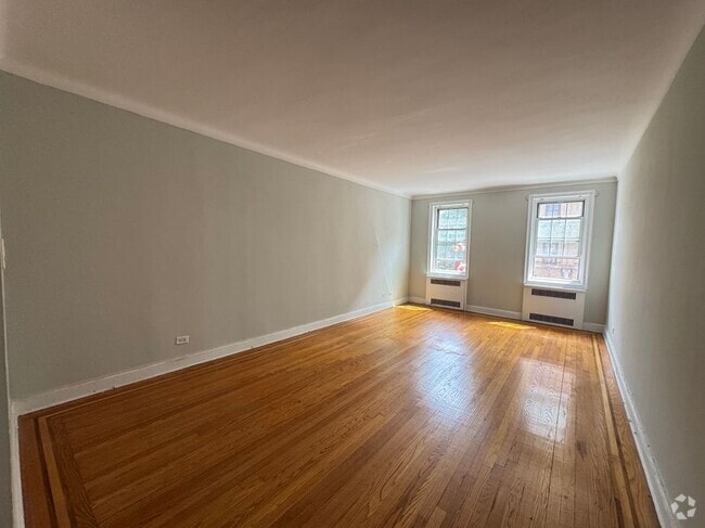 Building Photo - 35-30 81st St Rental