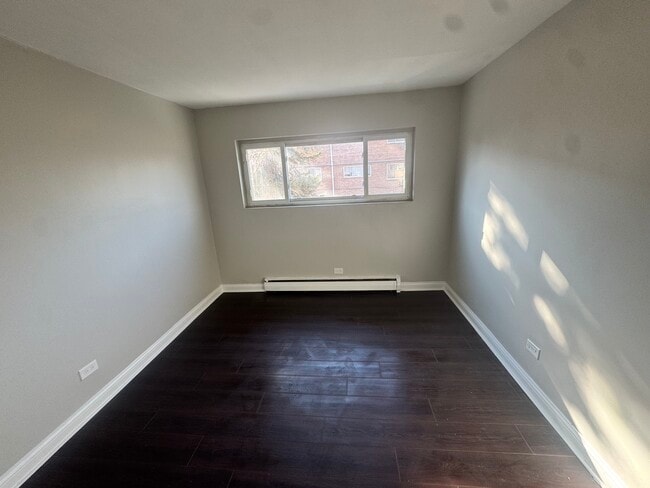 Photo - Warren Ave (A+B Units) Unidad B4