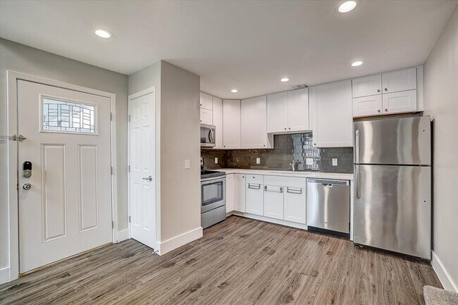 935 La Posada Dr Unit 222