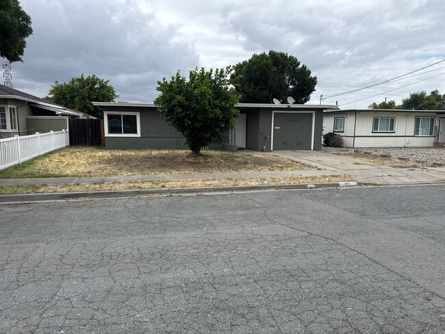 Photo - AVAILABLE! OPEN HOUSE SUNDAY 6/7/26 from 4:30-6:00 PM