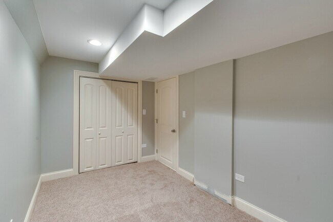 Photo - 3506 W Diversey Ave Unidad G