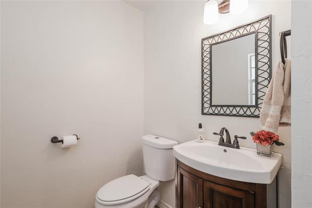 Photo - 1963 Shorewood Dr