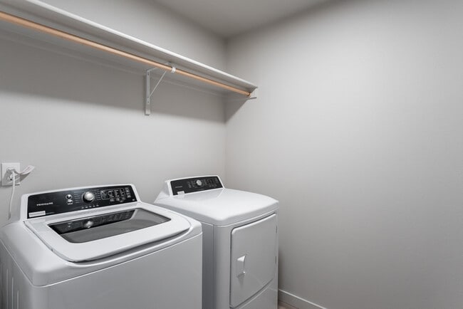 Photo - 3 Bedroom Townhome - Private backyard