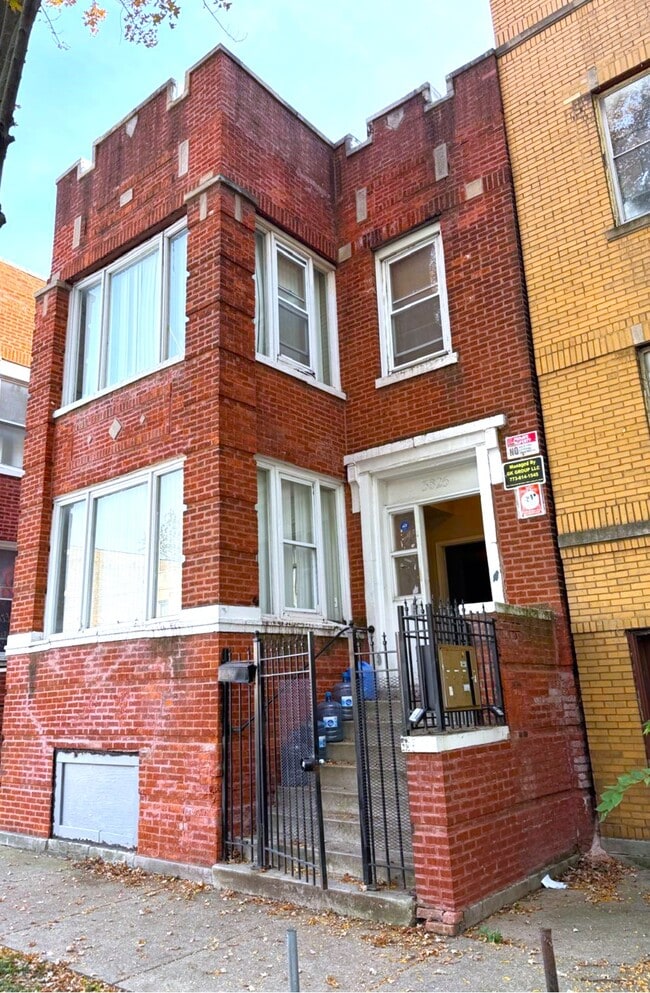 Building Photo - 3825 W Fillmore St Unit 1F