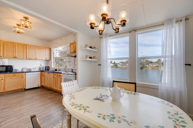 Photo - 414 S Holladay Dr