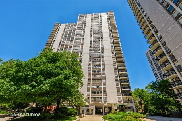 Photo - 1460 N Sandburg Terrace Condo Unit 2409A