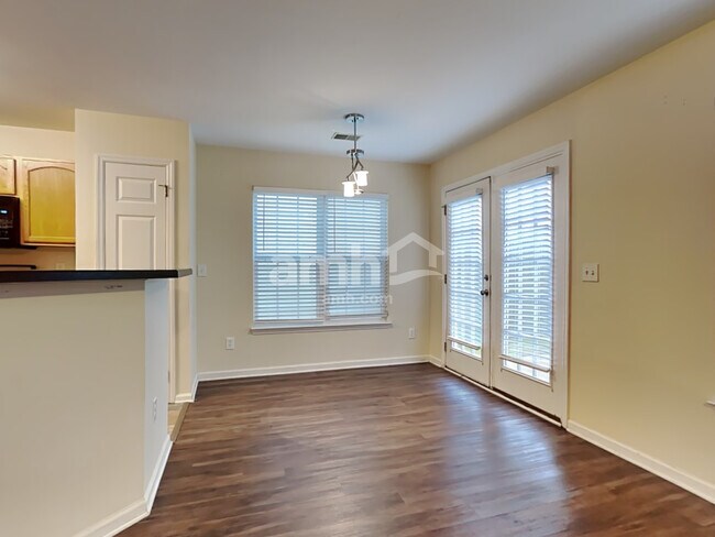 Photo - 121 Mockernut Dr