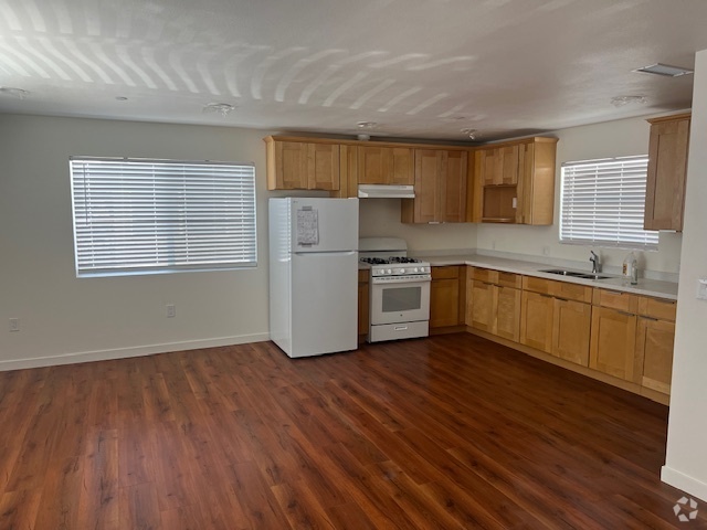 Building Photo - 6110 Brynhurst Ave Rental