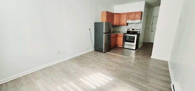 Photo - 589 59th St Unidad A3