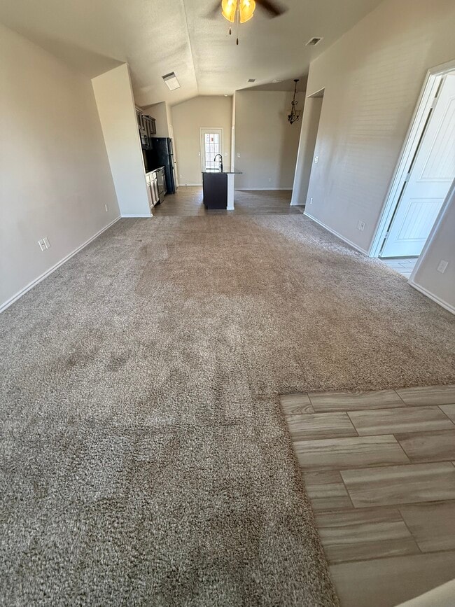 Photo - 13814 Avenue U