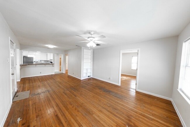 Photo - 4710 Glenmont St