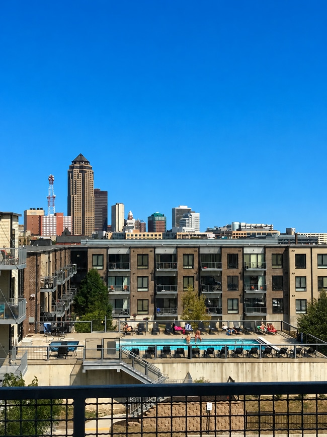 Photo - Ingersoll Square