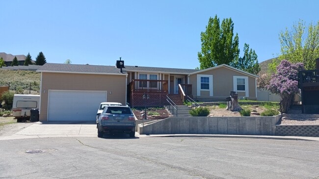 Building Photo - 160 Sioux Cir