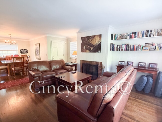 Photo - 3024 Kinmont St Unit 2