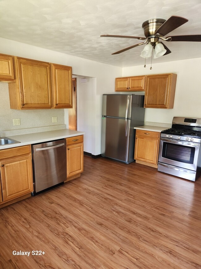 Building Photo - 4426 Greengarden Rd Rental