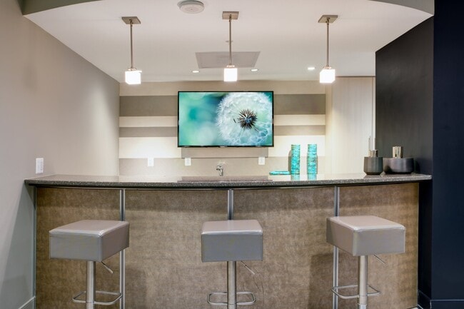 Photo - The Palatine Apartments