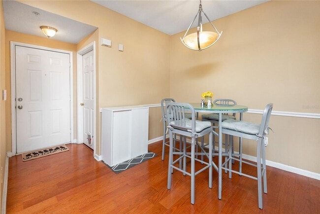 Photo - Beautiful 2/2 in Hunter's Creek