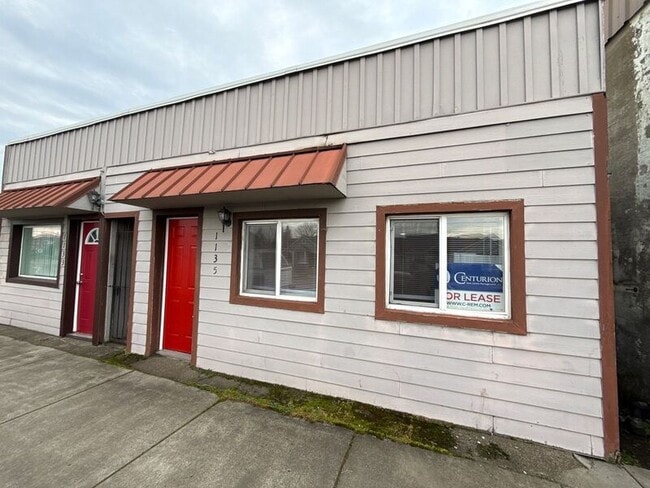 Photo - 1135 SE Salem Ave