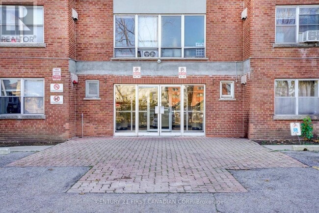 Photo - 75 High St Unité 108