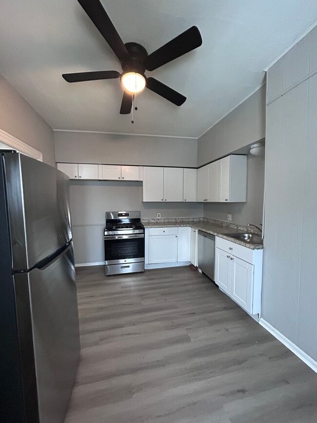 Photo - vin4033 Unit 2