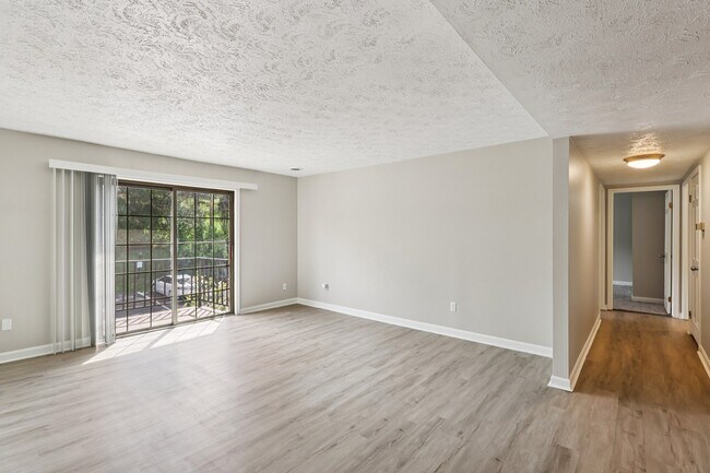 Photo - Williamsburg South