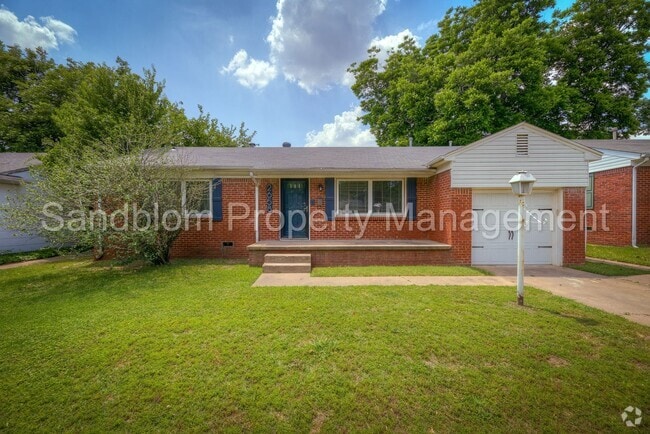 Building Photo - For Lease | Midtown Tulsa | $1625 Rent Rental