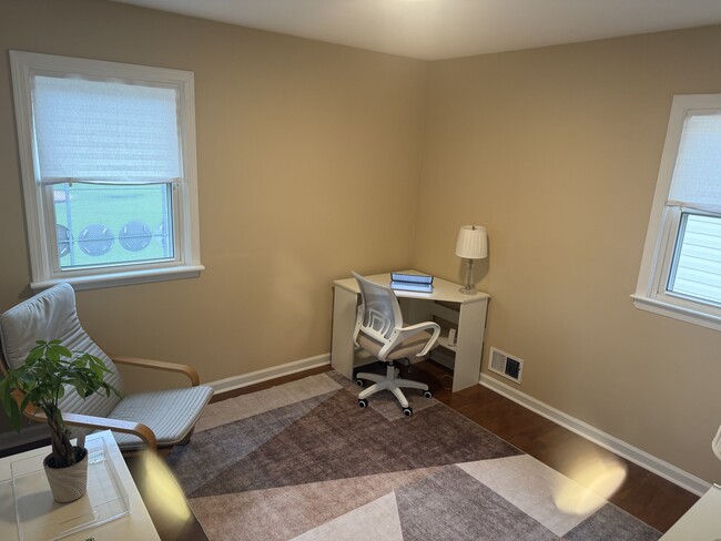 Photo - 44 Isabella Ave Unit 2