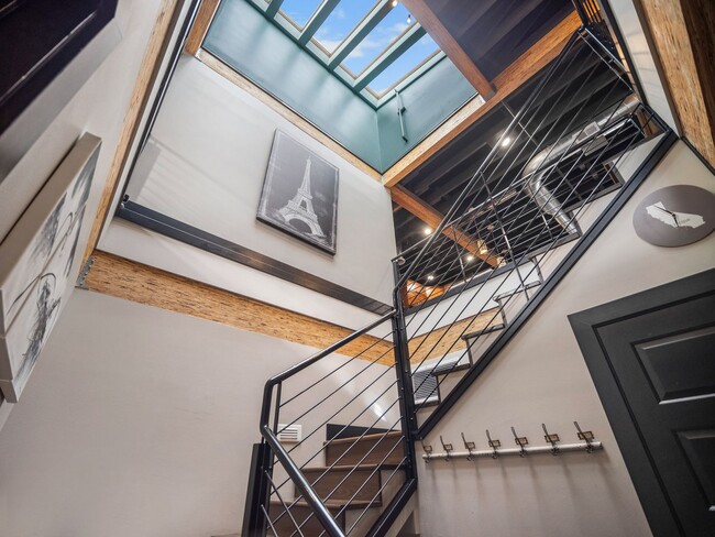 Photo - 401 W 1st Ave