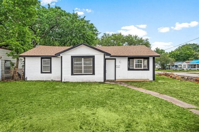Building Photo - 4726 Angleton St Rental