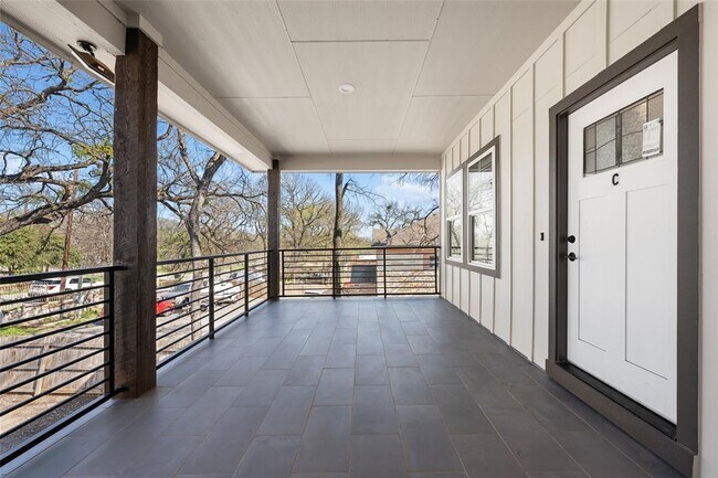 Photo - 15407 Armstrong Ave