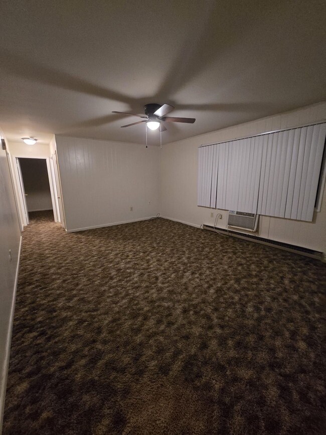 Photo - 520 Willow St