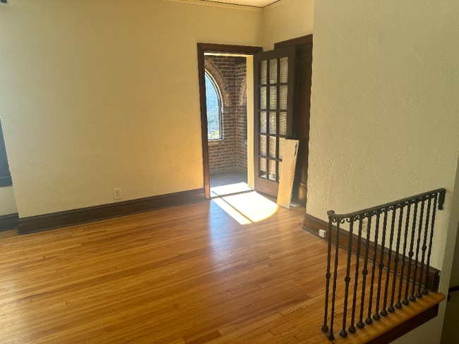 Photo - 7309 Forsyth Blvd