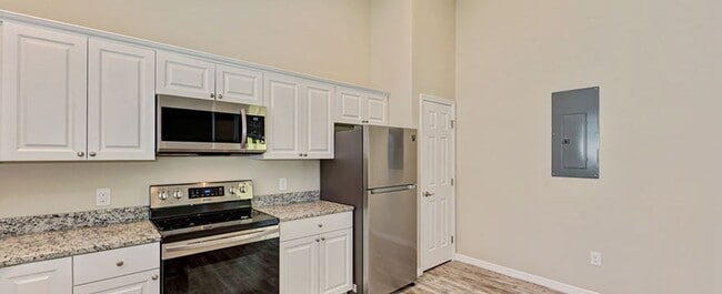 Photo - Del Boca Vista  6 Unit #111