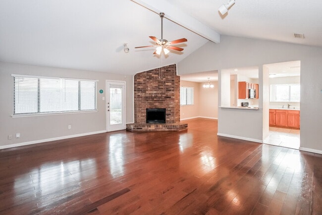 Photo - 2614 Berkshire Ln