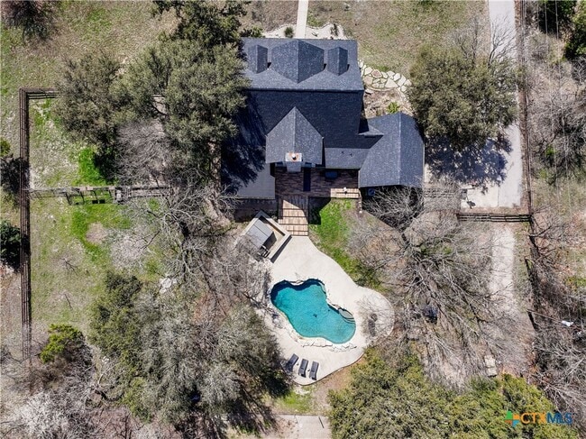 Photo - 1060 Great Oaks Dr