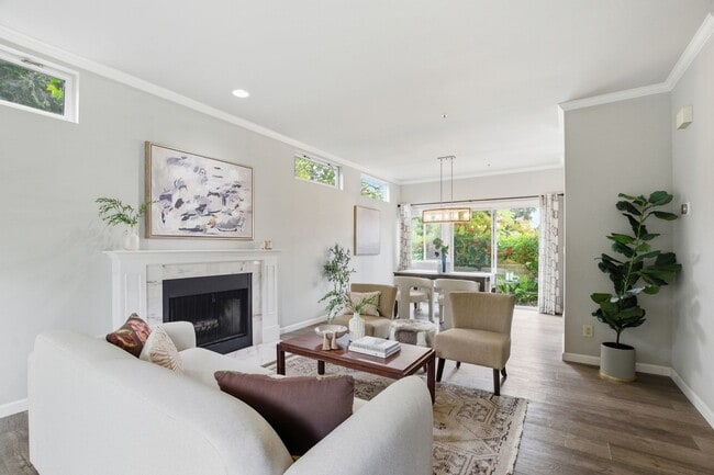 Photo - Contemporary 2 Bed, 2.5 Bath Home in North Napa