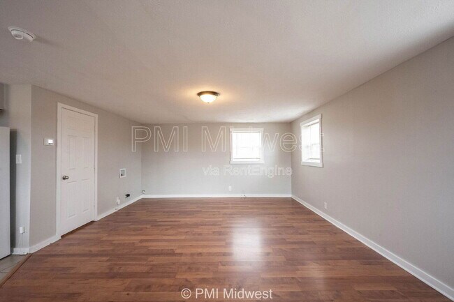 Photo - 3125 Clover Dr