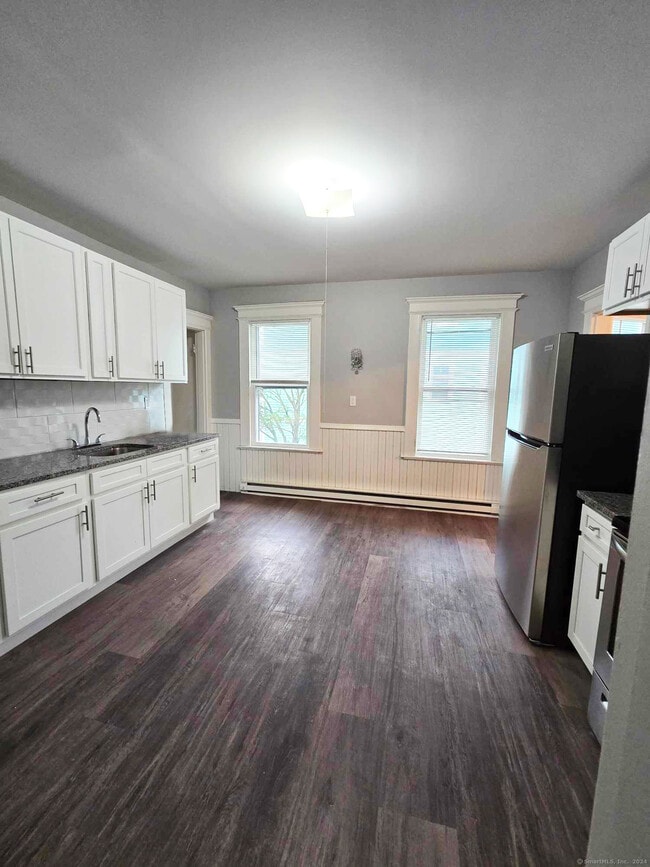 Photo - 652 Watertown Ave Unit 3