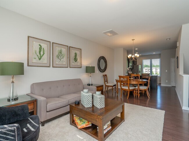 Photo - 2604 Wolf Cub Ct