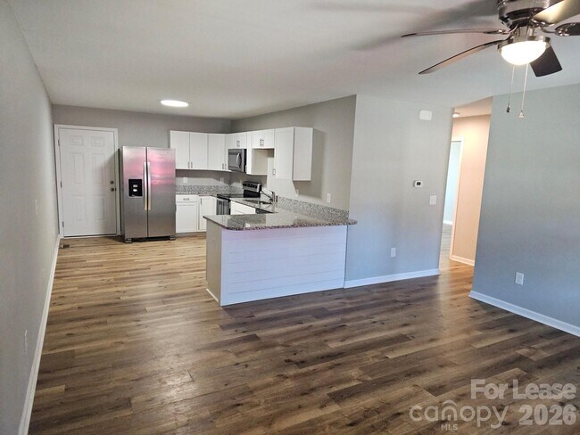 Photo - 179 Glen-Gar Dr