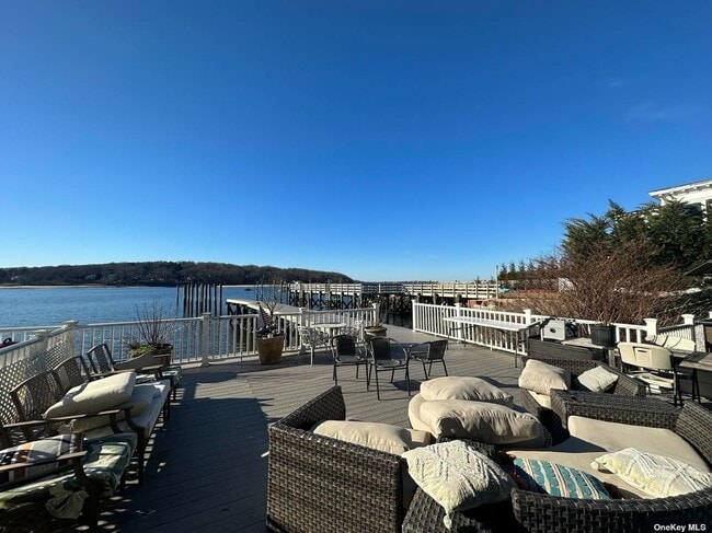147 Woodbine Ave Unit 1NN