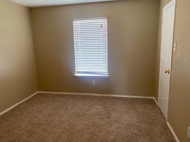 Photo - 5906 Drenner Park Ln