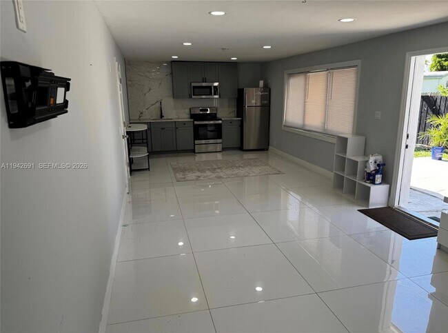 Photo - 5181 NE 16th Ave